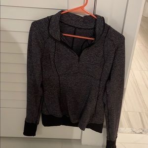 Lulu lemon quarter zip, dark gray